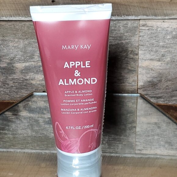 Mary Kay Apple & Almond Scented Shower Gel & Body Lotion Set - Picture 8 of 9